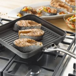 Aluminum Nonstick Cookware, Square Grill Pan, 11-inch, Black